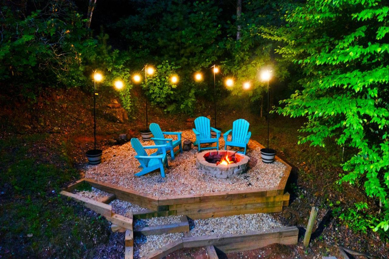 Cozy Cabin Retreat - Hot Tub, Fireplace & Fire Pit Blue Ridge Exteriör bild