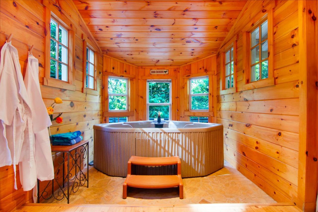 Cozy Cabin Retreat - Hot Tub, Fireplace & Fire Pit Blue Ridge Exteriör bild